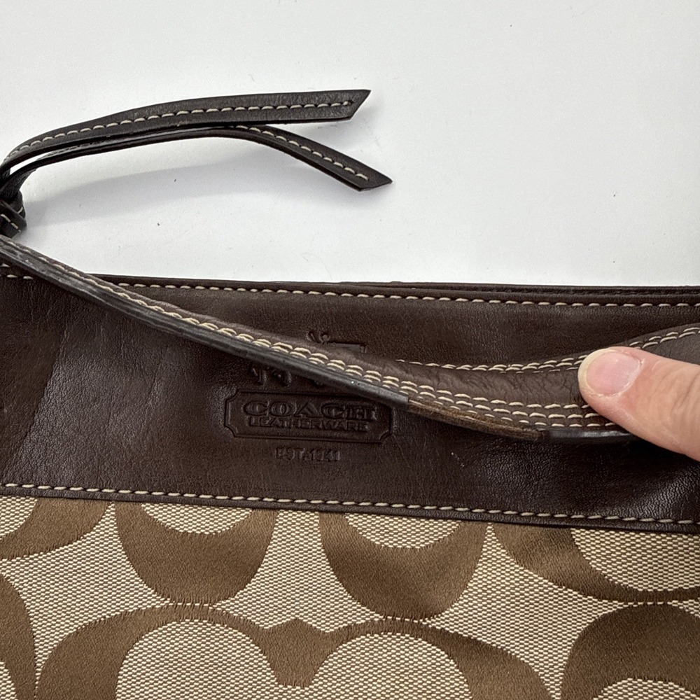 Coach Vintage 2009 Zoe Signature Brown Canvas/Leather Trim Buckle Hobo bag - Picture 7 of 14